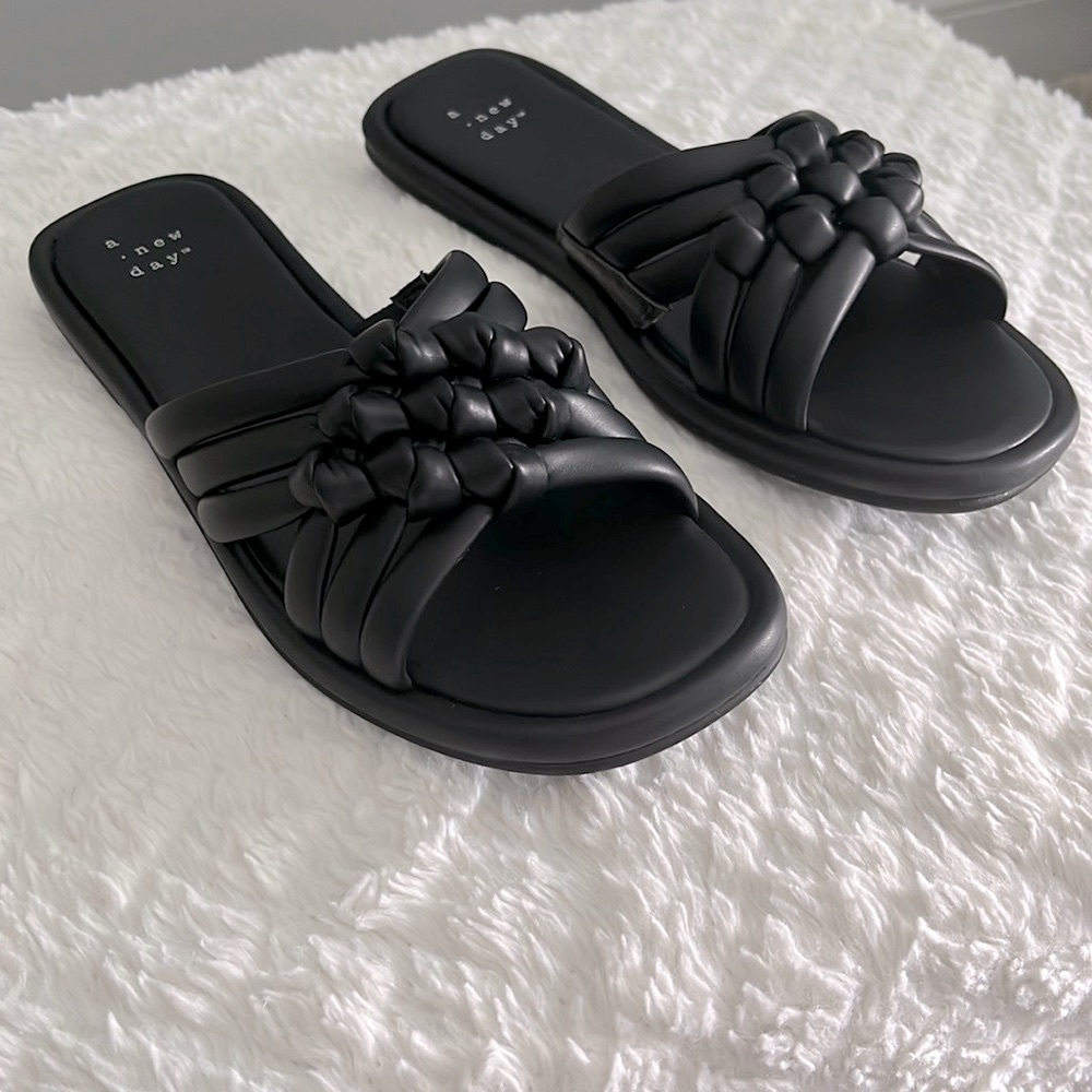 ✨Dulce Padded Knot Slide Sandals - NWOT